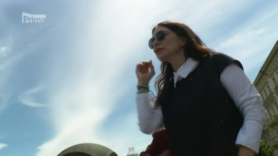 10. 7. 2017 TOP STAR: ANNA K. bojuje už měsíc a půl se zákeřnou nemocí, ale jestli si myslíte, že se jí poddává, omyl, naopak!